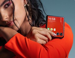 De Razr 50 Ultra lijkt erg veel op zijn voorganger. (Afbeeldingsbron: Motorola)