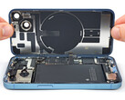 De iPhone 14 kan aan beide kanten worden geopend, in tegenstelling tot oudere modellen. (Afbeeldingsbron iFixit)