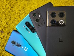 Het testen van de OnePlus 10 Pro, OnePlus 9 Pro, OnePlus 8 Pro, en OnePlus 7T. De testeenheden zijn beschikbaar gesteld door OnePlus Duitsland en TradingShenzen.com