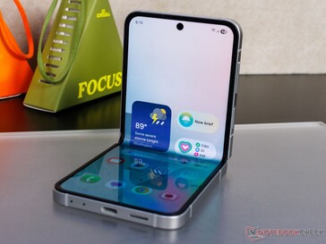 Galaxy Z Flip 7 FE-scherm ((bron: Notebookcheck)