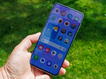 Galaxy A57 in de buitenlucht