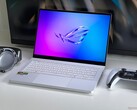 Asus ROG Zephyrus G14 2025. (Afbeeldingsbron: Andreas Osthoff/Notebookcheck)