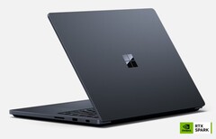Surface Laptop Ultra. Microsoft wil dat MacBook Pro-gebruikers overstappen op deze laptop.