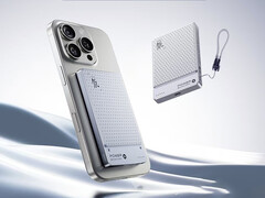 Beide RedMagic DAO draadloze powerbanks hebben slechts één USB-poort (Afbeelding bron: RedMagic - bewerkt)