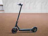 De Xiaomi Electric Scooter 4 Pro is eigenlijk vervaardigd door Segway-Ninebot, Mi Electric Scooter Pro afgebeeld. (Afbeelding bron: Xiaomi)