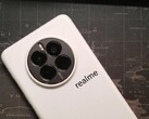 Een ontwerp van de Realme GT5 Pro gelekt. (Bron: Xiaoyu Review via Weibo)