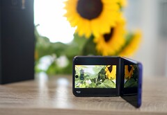 De batterij van de Razr 70 Ultra moet in een kleine ruimte passen, maar biedt toch een behoorlijke gebruiksduur.