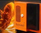 Robuust stil chassis met de kenmerkende oranje kleur van Quixant (Afbeelding Bron: Quixant)