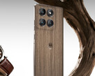 De Motorola Edge 60 Pro is nu verkrijgbaar met een houten afwerking in China. (Afbeeldingsbron: Motorola)