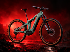 De Trek Powerfly+ FS 8 Gen 4 eMTB is uitgerust met de Performance Line CX-middenmotor van Bosch