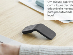 De Logitech Mobi Fold in een van de drie lanceringskleuren.