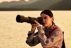 De nieuwste full-frame zoomlens van Sony is licht van gewicht, maar niet licht in gebruik.