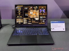 Asus heeft de TUF Gaming F16 laptop opgefrist met nieuwe hardware (bron: Notebookcheck)