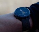 Garmin is bezig met het updaten van de Forerunner 245, Forerunner 745 en Forerunner 945 (hierboven) smartwatches. (Afbeelding bron: Garmin)