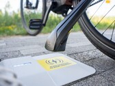 De Compact Tiler draadloze e-bike lader (foto) van Tiler was te zien op Eurobike 2025. (Afbeelding bron: Tiler)