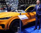 President Biden naast een Ford Mustang Mach-E (foto: Reuters)