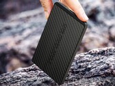 De Core Power Bank S is bijna net zo dun als de Apple iPhone Air.