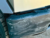De Cybertruck kreeg alleen een blauwe plek op de bumper (afbeelding: John Dwelle/Fox 26)