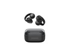 De Galaxy Buds On klemmen zich om de buitenkant van het oor en laten de gehoorgang vrij.