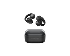 De Galaxy Buds On klemmen zich om de buitenkant van het oor en laten de gehoorgang vrij.