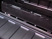 Tesla gericht op onderhoudbaarheid Cybertruck (afbeelding: Munro Live/YT)