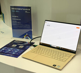 De laptop vanuit een andere hoek