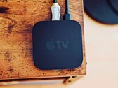 De nieuwe Apple TV wordt niet gelanceerd zonder de nieuwe Siri. Ouder model afgebeeld.