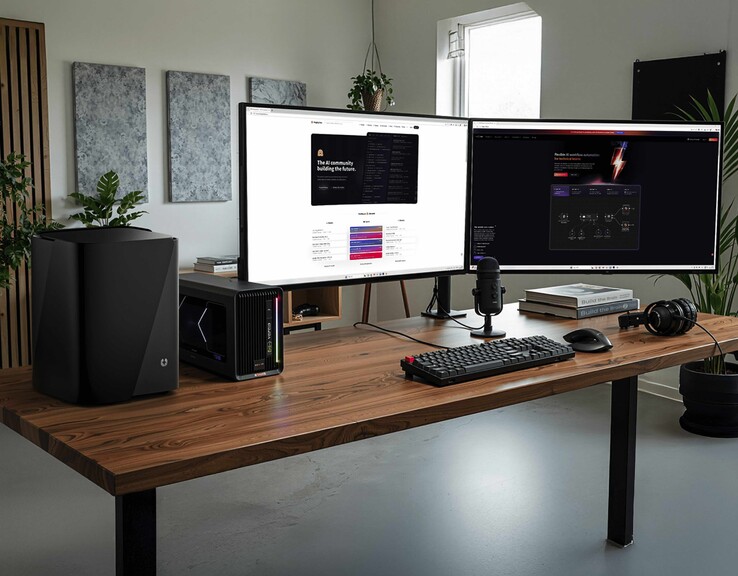 De UnifyDrive UC450 Pro NAS heeft Thunderbolt 4-ondersteuning, waardoor snelle eGPU-opstellingen mogelijk zijn. (Afbeeldingsbron: UnifyDrive)