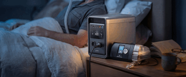 Dankzij de UPS-functie is de Anker Solix S2000 geschikt voor belangrijke apparaten zoals een CPAP-apparaat.