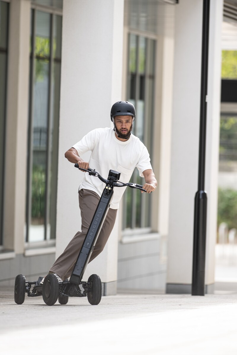 Dragonfly HyperScooter, Trottinette Electrique à 4 Roues (video) -  MaxiTendance