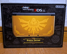 Een 'New Nintendo 3DS LL Hyrule Edition'-console die momenteel voor bijna $1000 op eBay staat (bron: eBay)