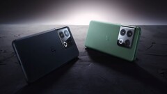 De OnePlus 10 Pro, die in 2022 werd gelanceerd, had een vierkante cameramodule. (Afbeeldingsbron: OnePlus)