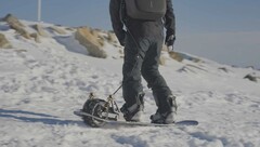 Een elektrisch snowboard van Cyrusher. (Bron: Cyrusher)