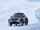 Een aangepaste versie van Nissans Ariya EV wordt gebruikt in een ijzige Pole to Pole-expeditie. (Afbeelding bron: NIssan)