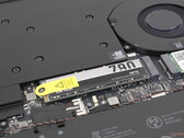 SSD zit naast de koeler en ventilator in de Blade 16