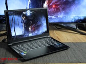 Medion Erazer Crawler E40 laptop test: Betaalbare gamer met goede RTX 4050 prestaties