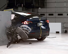 Tesla Model Y small overlap crashtest aan de bestuurderszijde. (Afbeelding bron: IIHS/YT)