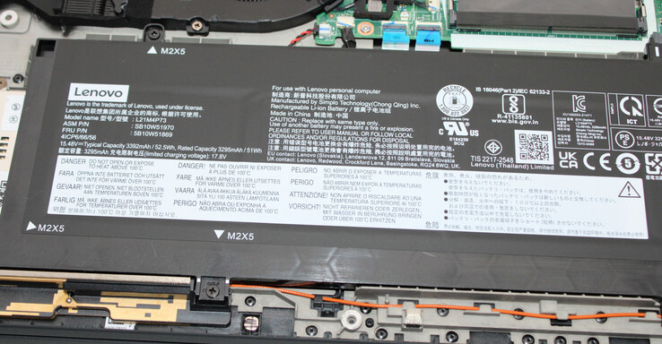 De interne batterij heeft een capaciteit van 52,5 Wh.
