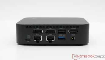Achterkant: USB TypeC 40Gbps met DisplayPort, 2x LAN 2.5G, 2x DisplayPort, USB 2.0, USB TypeA 10Gbps HDMI, DC in