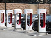 Tesla kondigt virtueel wachtrijoplossing aan om confrontaties tussen bestuurders bij Supercharger-locaties tegen te gaan (Afb. bron: Tesla)