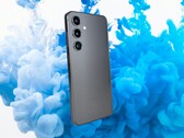 Samsung bracht de Galaxy S24-serie uit op 31 januari 2024. (Bron: Notebookcheck, Pawel Czerwinski op Unsplash, bewerkt)