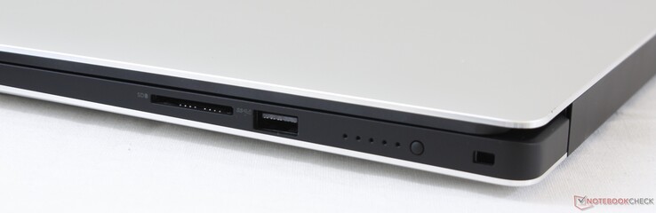 Rechts: SD-lezer, USB 3.1 Gen. 1, Batterij-indicator, Noble-Lock