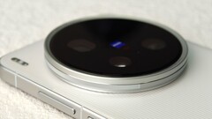 Een continue zoom staat blijkbaar ook op de to-do lijst voor de ontwikkeling van de Vivo X300 Ultra. (Afbeelding: Weibo)