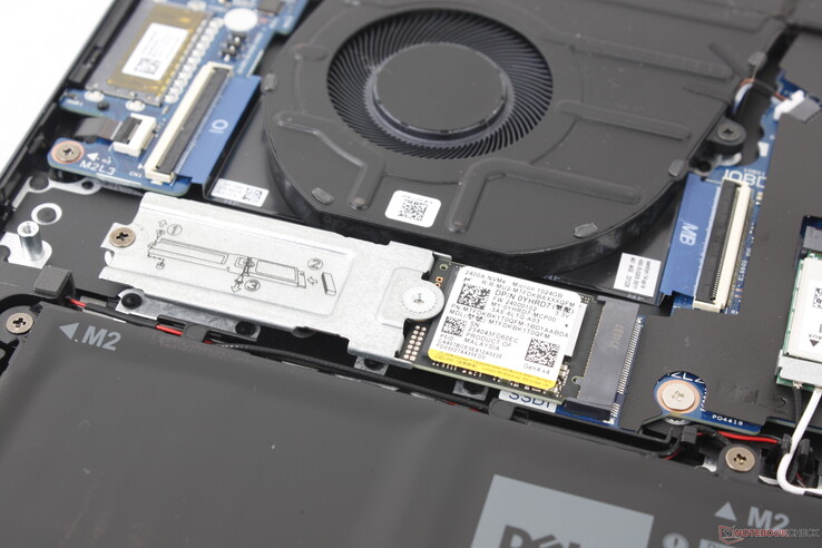 Systeem ondersteunt slechts één M.2 PCIe4 x4 NVMe SSD tot 80 mm lang