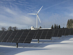 Overtollige zomerstroom gebruiken in de winter? (Afbeelding: pexels/Pixabay)