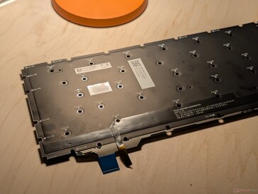 Helaas zijn het nieuwe toetsenbord en de nieuwe batterij exclusief voor de Laptop 13 Pro en niet compatibel met de originele Laptop 13.5