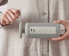 De Crankspeaker all-in-one van Rhythm heeft geen externe voeding nodig om zijn powerbank, radio, verlichting en draadloze speaker te laten werken. (Afbeelding bron: Rhythm)