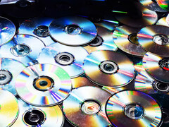 Fans konden Sony niet van gedachten doen veranderen, maar Xbox zou nu wel eens voldoende kunnen zijn om het bedrijf te doen nadenken over de geleidelijke afschaffing van schijfjes.