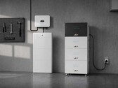 De SunEnergyXT 500 PRO AC Core voegt tot 90 kWh aan achteraf in te bouwen opslagcapaciteit toe aan zonne-installaties