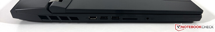 Linkerzijde: Voeding, 2x USB-A 3.2 Gen2 (10 Gbps), SD-kaartlezer, 3,5 mm stereo-aansluiting